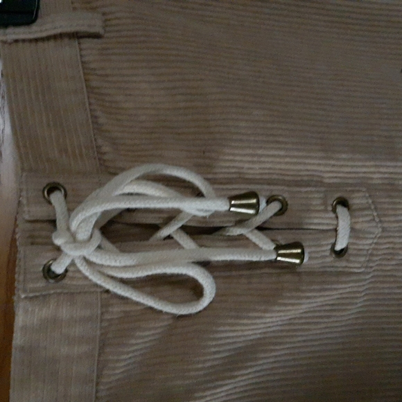 Kendall  & Kylie skirt - Picture 2 of 5